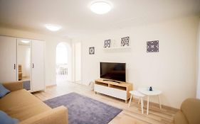 Eleven Apartman House